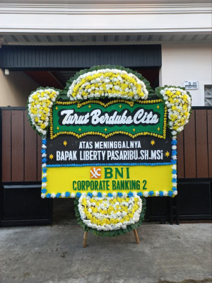 Papan Bunga Duka di Candisari